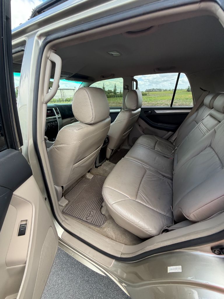 2004 Toyota 4Runner SR5 - Photo 8